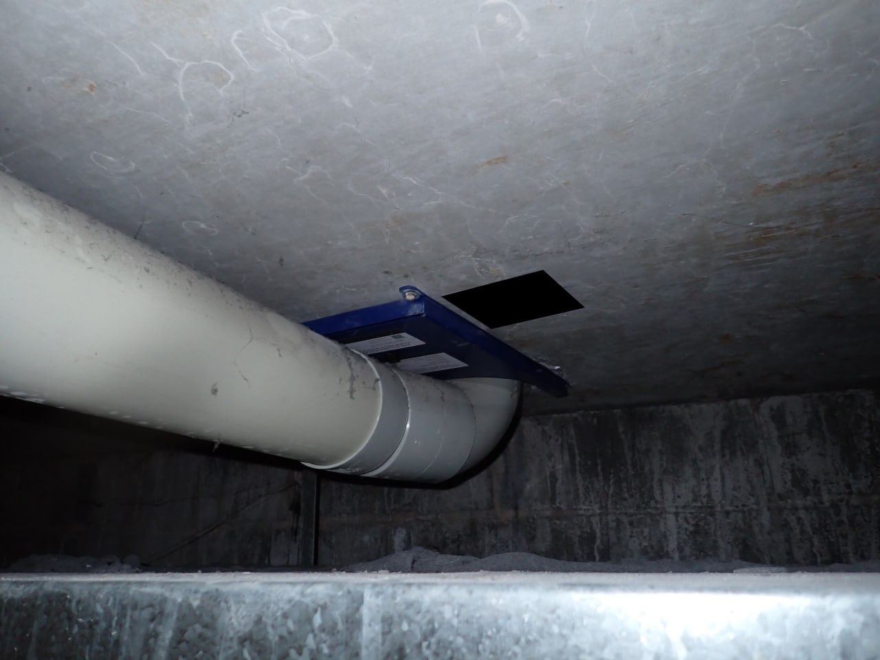 Fendix Collar fitted to a pipe penetration